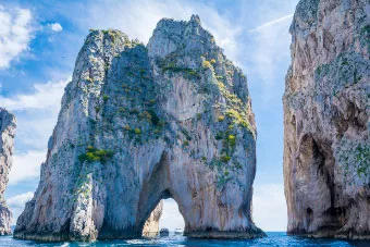 Экскурсия вокруг острова Капри, Италия